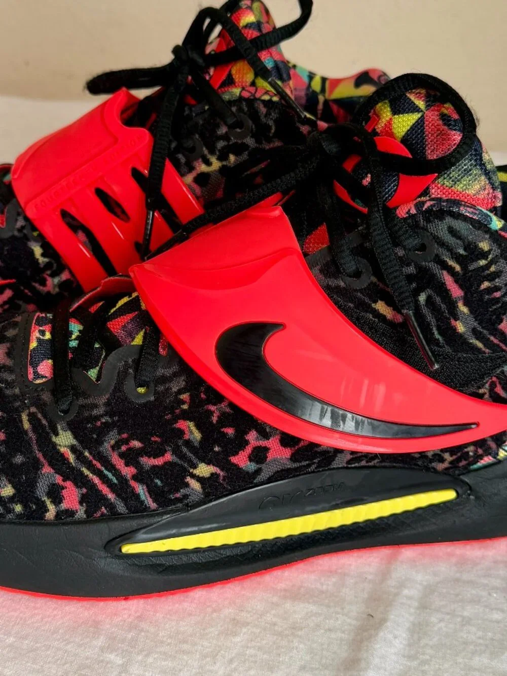 Nike KD 14 Black Bright Crimson KY-D Dream Mid Sneaker CW3935-002 Mens Sz 11.5